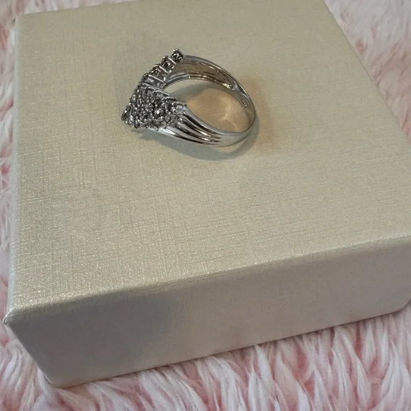 V-Ring 1 Carat Clustered NATURAL DIAMOND in Platinum 900 Setting 5 grams - Picture 5 of 5